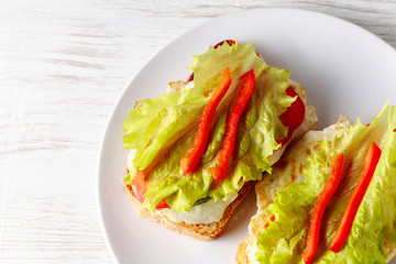 Image with a sandwich.