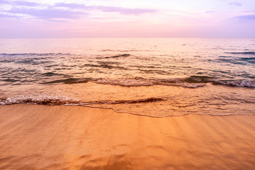 Fototapeta na wymiar Sunset at the beach, evening light, relaxing and peaceful time, summer break destination