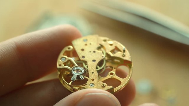 Installing gears in a mechanical watches