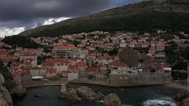 Paneo de la ciudad amurallada de Dubrovnik, Croacia