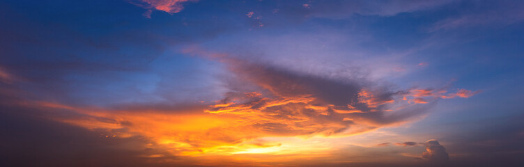Naklejka na ściany i meble Panorama sunset sky and beautiful cloud, background concept.