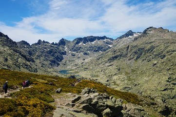 Camino de los lagos del pico Almanzor en Gredos