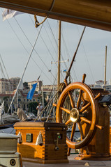 gouvernail de voilier et bateau