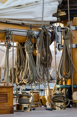 éléments et corde de voilier et bateau