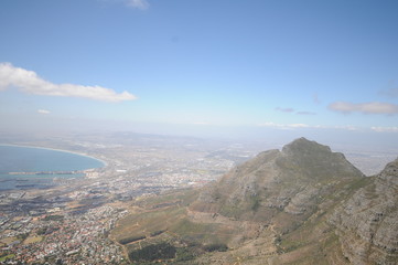 Fototapeta premium view of the ocean and mountains cape town