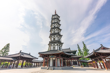 Obraz premium old pagoda in quzhou, zhejiang, china