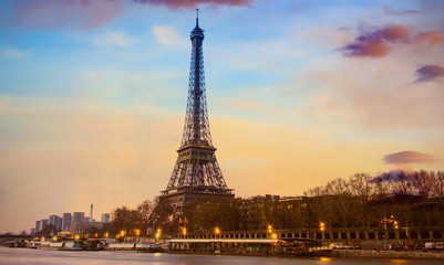 Fototapeta na wymiar Beautiful of Landmark image at Eiffel Tower is one of the most iconic landmarks in Paris,France
