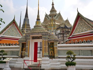 Naklejka premium Wat Pho Temple Area in Bangkok, Thailand