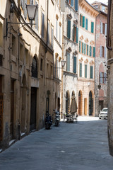 Fototapeta na wymiar Side Street in Siena, Italy