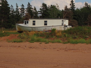 boathouse now cottage