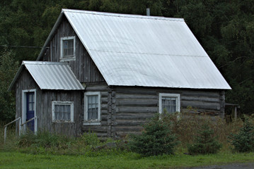 Fototapeta na wymiar Alaska Log Cabin