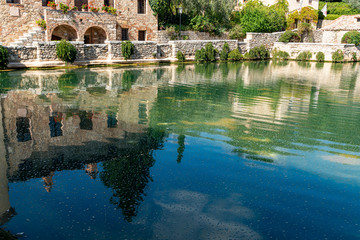 Fototapeta na wymiar Antique thermal baths in the medieval village Bagno Vignoni,