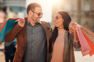 Happy couple travelling and enjoying on vacation