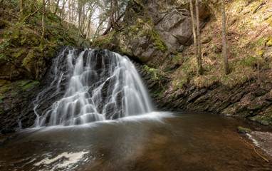 Fototapeta na wymiar Fairy Glen Waterfall
