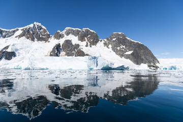 Fototapeta na wymiar Landscape in Antarctica