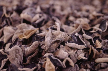 Dried black fungus