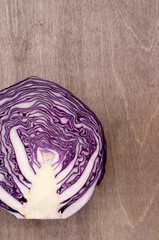 Obraz premium Cut head of red cabbage