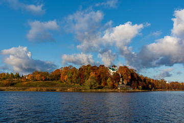 View from the river Bank to the Snetogorsky monastery