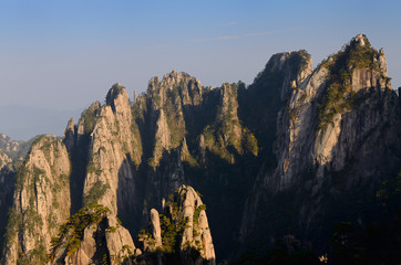 Fototapeta premium Osiemnaście Arhatów oddaje cześć na Morzu Południowym i szczyt wielbłąda w Yellow Mountain Huangshan w Chinach