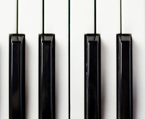 Piano or electronic synthesizer (piano keyboard) background