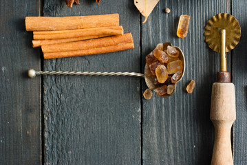 Dessert spices on black