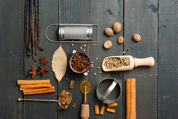Dessert spices on black