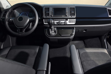 Fototapeta premium Widok zbliżenie nowego, nowoczesnego samochodu wewnątrz