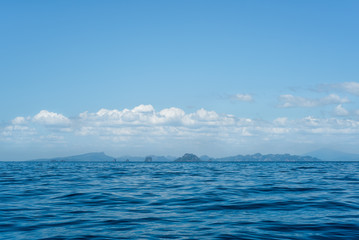 Fototapeta na wymiar Beautiful shades of blue on the sea