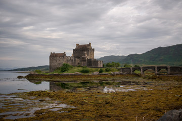 Fototapeta na wymiar Castillo de Eilean Donan en Escocia