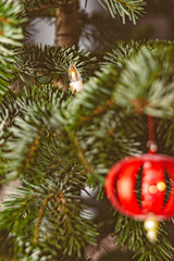 Obraz na płótnie Canvas Details of a decorated Christmas tree