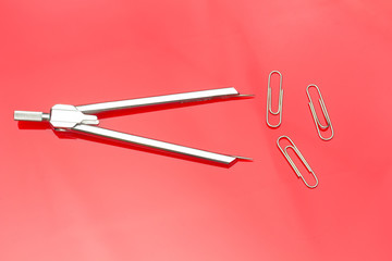 Compass to make circles and take measurements on the planes