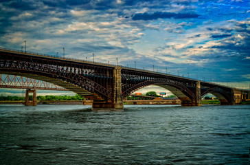 Fototapeta na wymiar Bridge Over Mississippi River