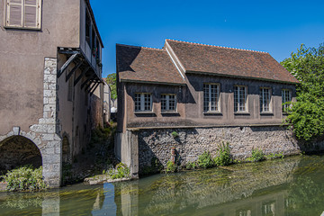 Scenic view of Eure River banks and houses in Historic Center of Chartres. Chartres, Eure-et-Loir department, Centre-Val de Loire region, France, Europe.