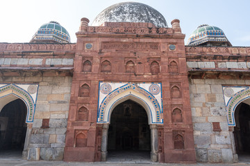 isa khans tomb