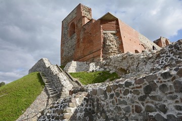 Fototapeta na wymiar On Castle Hill, the ruins of the Upper Castle and the Gediminas' Tower have been preserved. The tower is a branch of the Lithuanian National Museum of the History of the City.