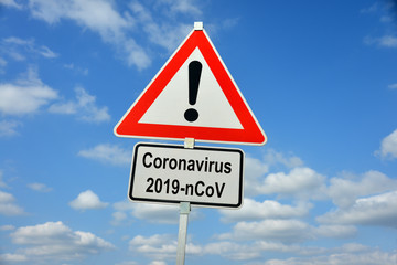 Coronavirus, Corona, Virus, Infektion, Krankheit, Epidemie, 2019-nCoV, Schild, Verkehrsschild, Achtung, symbolisch, Wuhan, China, WHO, Pandemie, Infektionskrankheit, Gesundheit, Medizin, Ansteckung, 