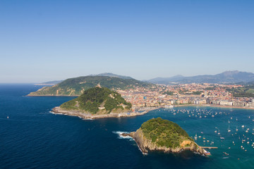 Fototapeta na wymiar La Concha Bay, San Sebastian or Donostia, Basque Country, Spain.