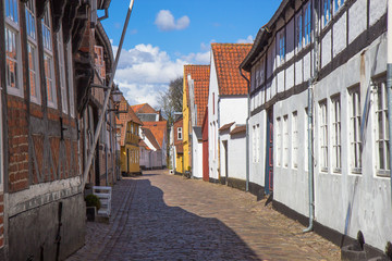 Fototapeta na wymiar narrow street in old town of Ribe, Denmark