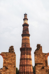 Fototapeta na wymiar qutub minar in new delhi