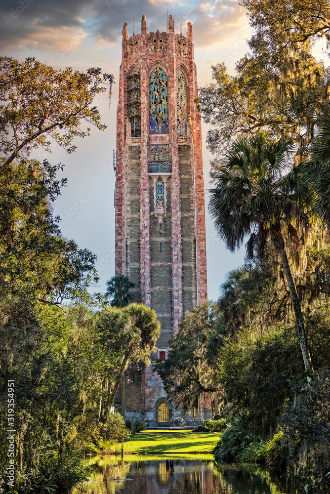 Wall mural the singing tower at bok gardens