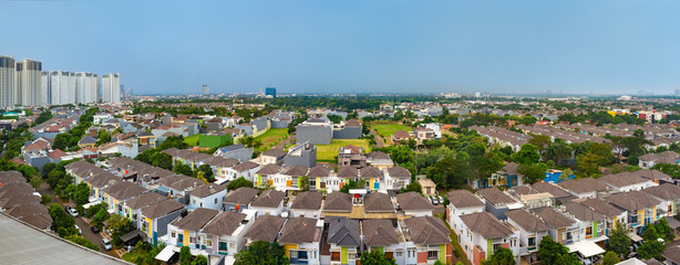 Rows of luxury houses in Gading Serpong residential area, in Tangerang, Banten, Indonesia. It is an area with high property development and investment. © HaniSantosa