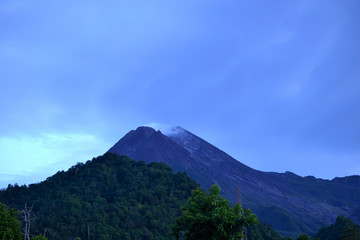 Fototapeta na wymiar Merapi Mountain and Blue Sky