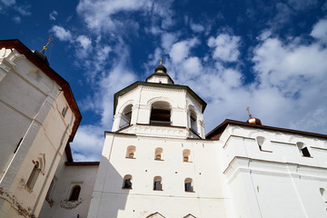 Fototapeta premium Wall and dome of Kirillo-Belozersky Monastery. Largest monastery of Northern Russia