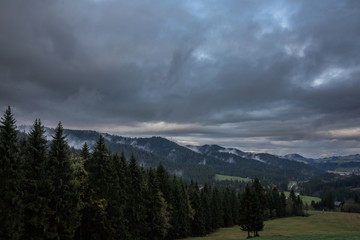 Fototapeta na wymiar Morgenstimmung in den Alpen
