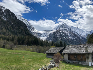 Fototapeta na wymiar Schweiz Graubünden Maloja Pass