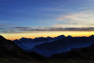 Fototapeta na wymiar beautiful sunset view on the top of mountain