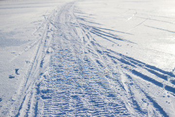 Fototapeta na wymiar tracks in snow