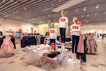 Fashion Mannequins Standing In shop. Casual dress Clothing Shop In Shopping Mall - sale, shopping,