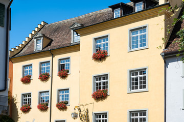 Haus mit Blumenschmuck in Meeersburg