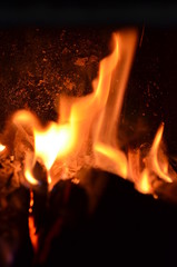 ogień, płomieni, oparzenia, ciepło, gorąco, płomieni, kominek, pomarańcz, gorąca, ognisko, czerwień, ciepły, pożar , pożar lasu , lawa ,żar ,ognisko © Szymon